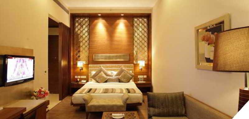 Keys Select By Lemon Tree Hotels, Thiruvananthapuram Buitenkant foto